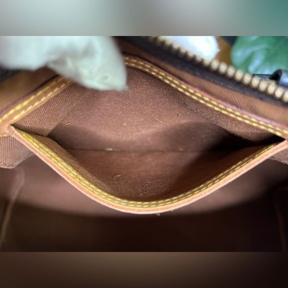 COPY - 💯 AUTH Louis Vuitton Speedy 35 custom My World Tour bag - Picture 13 of 14